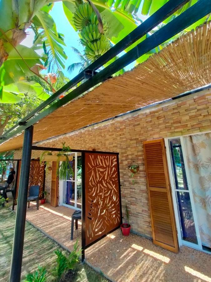 Sea U Inn Romblon Exterior photo